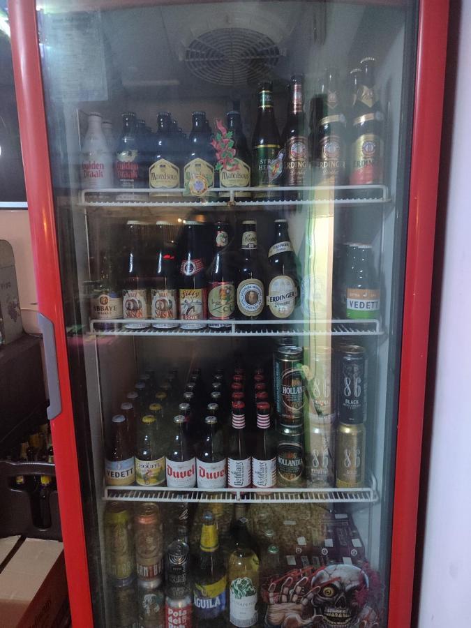 Casa Almarita - Hostal, Bar Y Restaurante ميديلين المظهر الخارجي الصورة